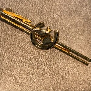 Vintage Men’s Hickok Horse head in Horse shoe tie Bar/clip
